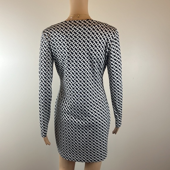 Diane Von Furstenberg DVF Reina Silk Chain Link Dress - Picture 9 of 11